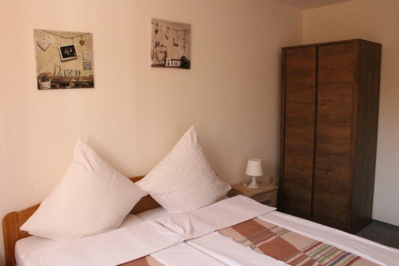 Apartments Baka Jelka Mandre Ngoại thất bức ảnh