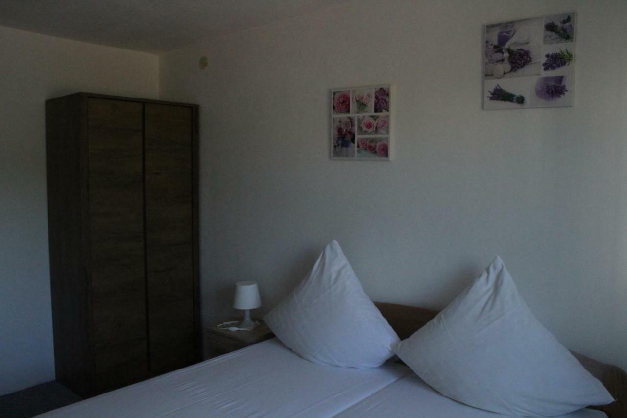 Apartments Baka Jelka Mandre Ngoại thất bức ảnh